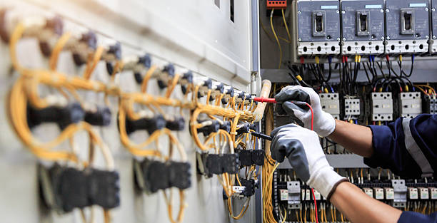 Professional Electrician technician working in Baldwinville, MA